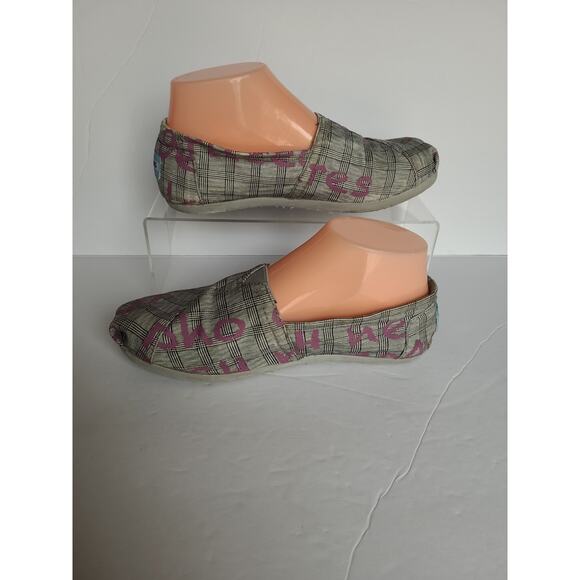 TOMS WMS Sz 7.5 Dare To Teach Vegan Slip-On Classic Graffiti Flats Pink Gray - Picture 4 of 12